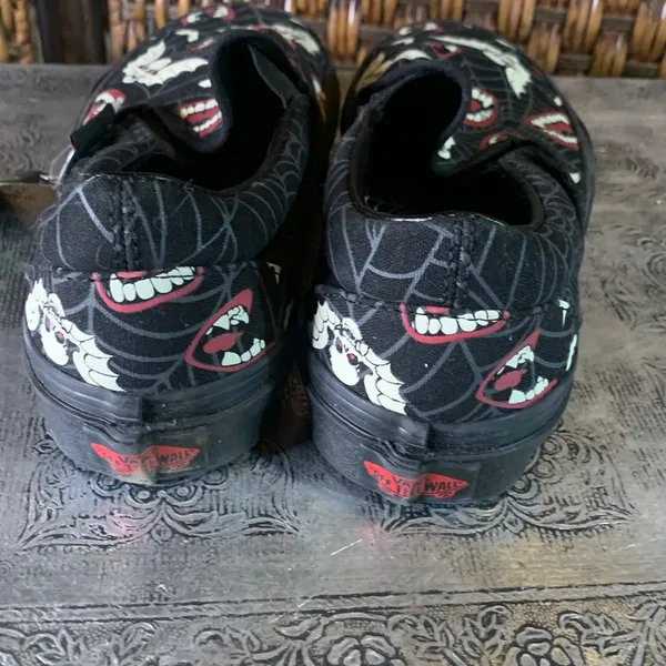 NWT Vans Black and Red Glow in the Dark Shoes Size 6.5 Women’s - Image 4