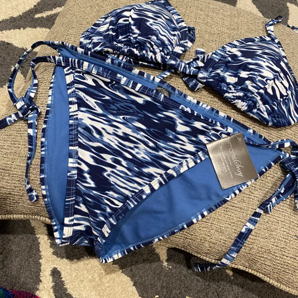 Smart & Sexy Triangle String Bikini Set - Image 5