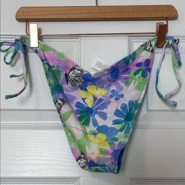 NWT Tie Side Cheeky Bikini - Image 2
