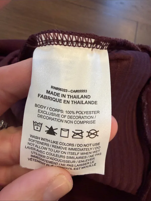 Nike Women’s Maroon Crewneck Quilted Sweatshirt Size XS - C53-026 - Image 8