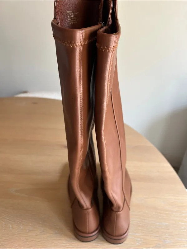 Torgeis Women's Genevieve Over The Knee Boots, Cognac, size 7.5, NWT no box - Image 7