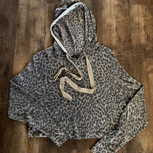 OLIVACEOUS Animal Print Lightweight Wool Blend Leopard Print Hooded Pullover - Image 2