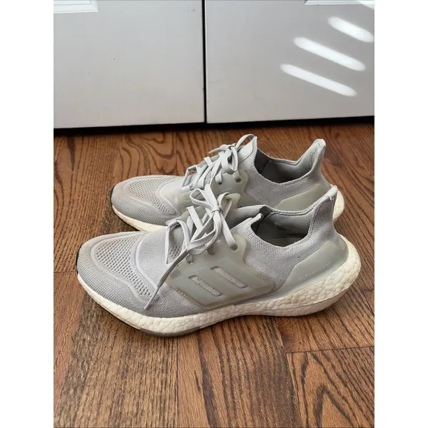 Adidas UltraBoost 22 Gray Running Women's Shoes Sneakers GX5594 Size 8.5 - Image 3