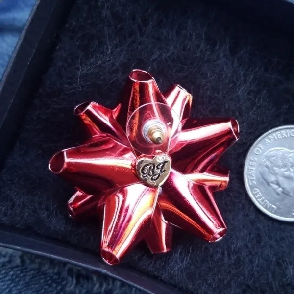 Betsey Johnson‎ Giant Red Gift Bow Earrings - Image 3