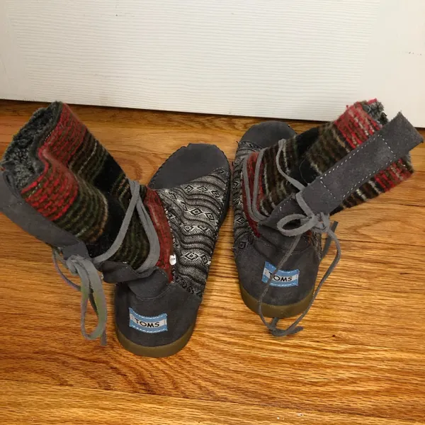 TOMS nepal boots red grey women’s size 6. Boho‎ bohemian aztec outdoor - Image 4