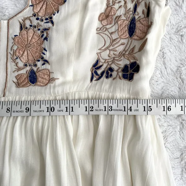 Lulus Daisy Petal Pickin' Ivory Embroidered V-neck Boho Summer Mini Dress M - Image 7