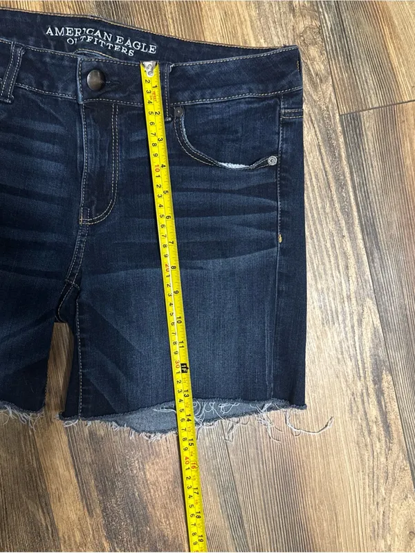 American Eagle Midi Super Stretch Cutoff Jean Shorts Women’s Size 12 - Image 3