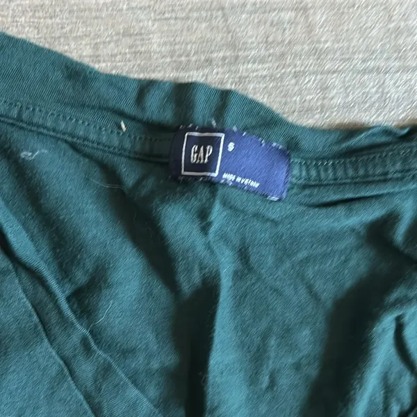 Gap green tank top - Image 2