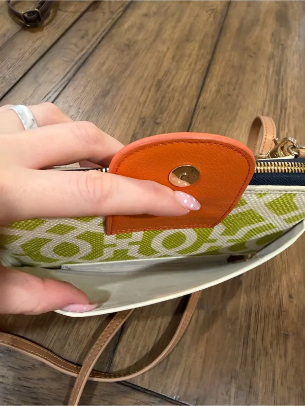 Spartina 449 Cream, Orange & Lime Crossbody Wallet like new - Image 8