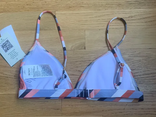 NWT  Bikini Top - Image 4