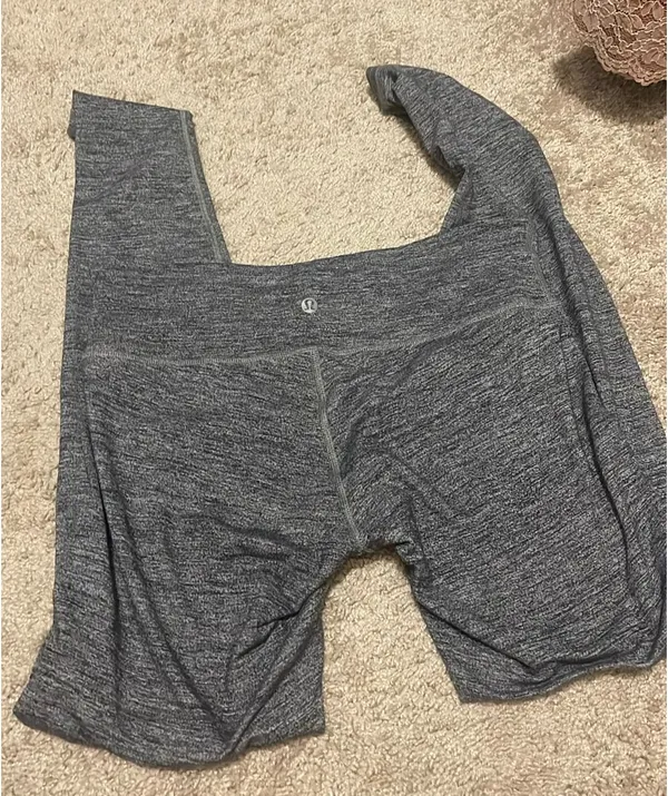 Grey lululemon high waisted leggings - Image 5