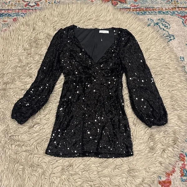 NWOT WAYF sequined black dress XS - Image 3