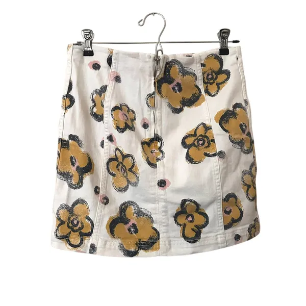 FREE PEOPLE Airbrush Daisy Denim Mini Skirt White Sz 8‎ - Image 4