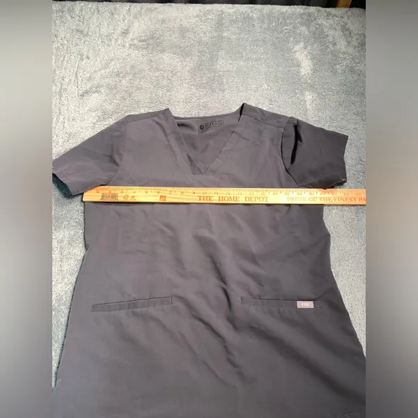 Figs gray V-Neck Scrub Top medium - Image 7