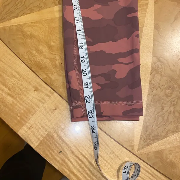 Lululemon Athletica Pink Camo High Rise Leggings Size 8 Like New - Image 11