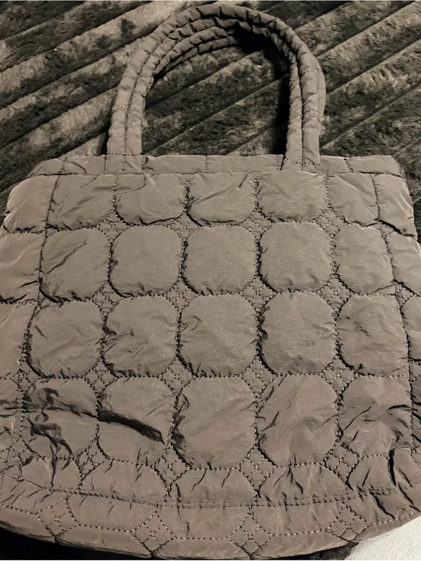 Quilted Black Women’s Tote Bag - Everyday Puffer Style - Image 2