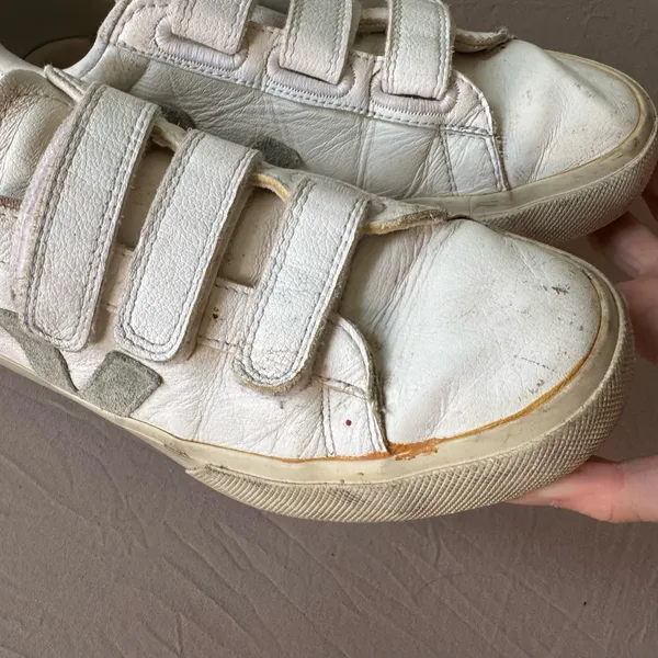 Veja RECIFE LEATHER Velcro Sneakers - Image 4