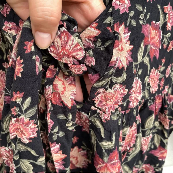 NWT American Eagle Womens Shirt Blouse Black Pink Mauve Floral Front Medium - Image 10