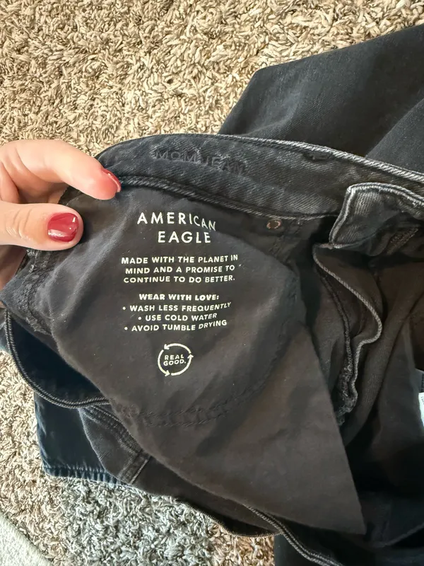 American Eagle Jeans - Image 4