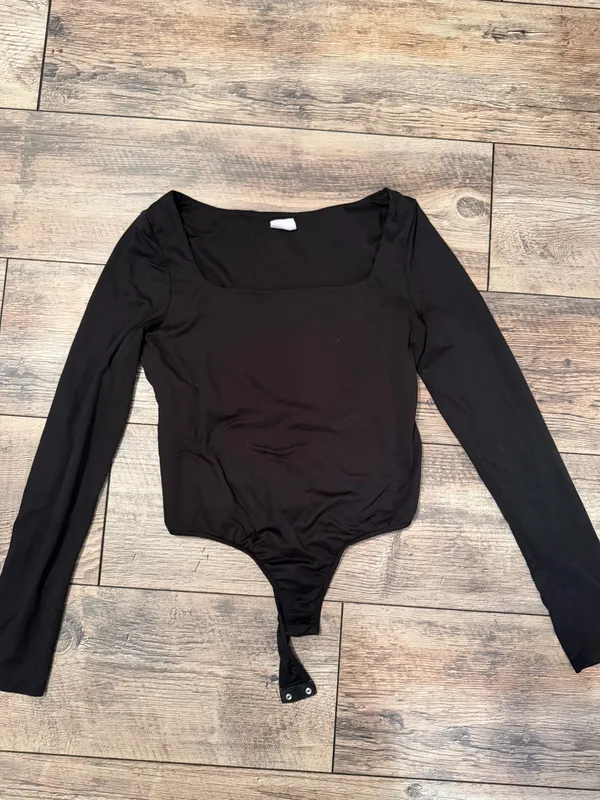 By Together Black long sleeve bodysuit - Image 2