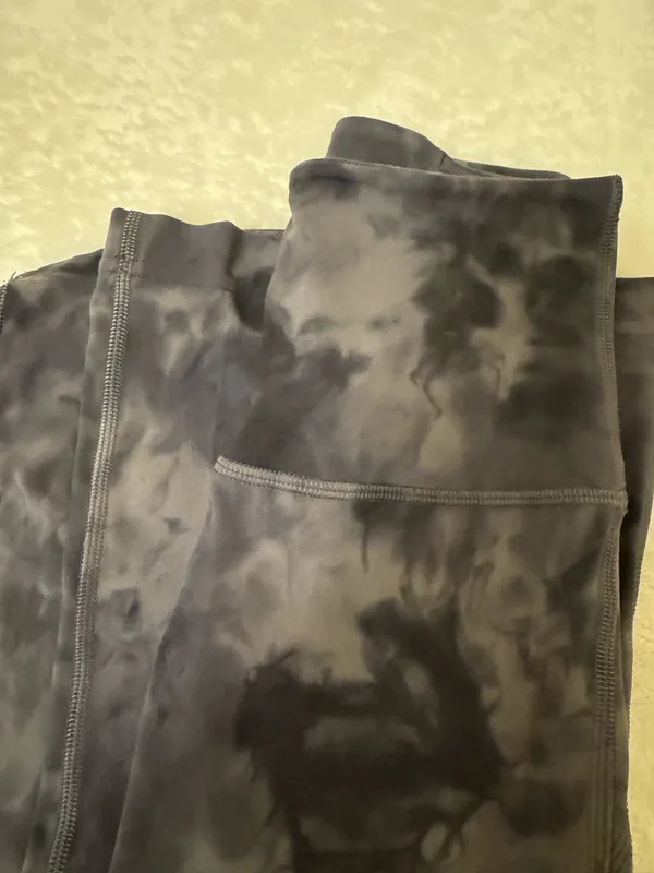 Lululemon Flare Leggings - Image 4