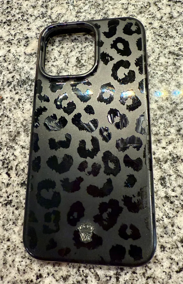 Velvet Caviar iPhone 15 Pro Max Black Leopard Print Case - Image 2