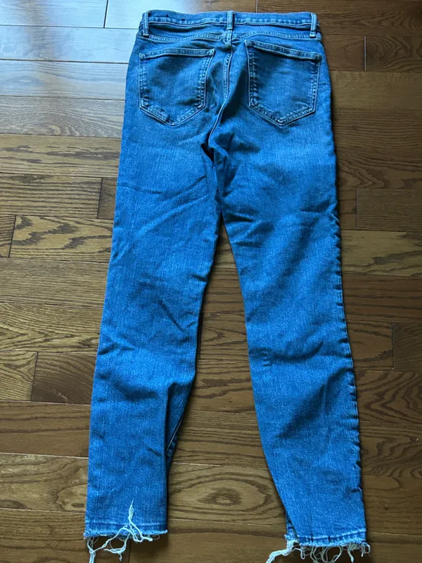 GAP Women’s Skinny Jeans in Medium Blue Wash Vintage Slim Sz 26R high rise - Image 2