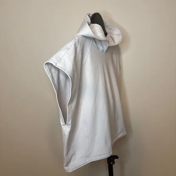 lululemon Sleeveless Cropped Hoodie Sweatshirt‎ - Image 3