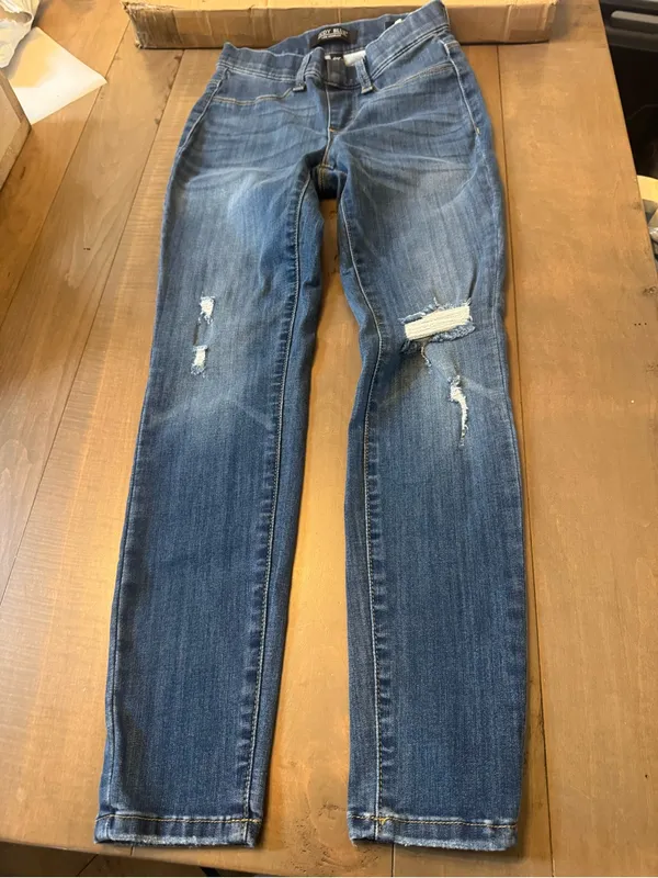 Judy Blue Size 1 25 Slighly Distressed Pull On Stretchy Jeans Skinny - Image 4