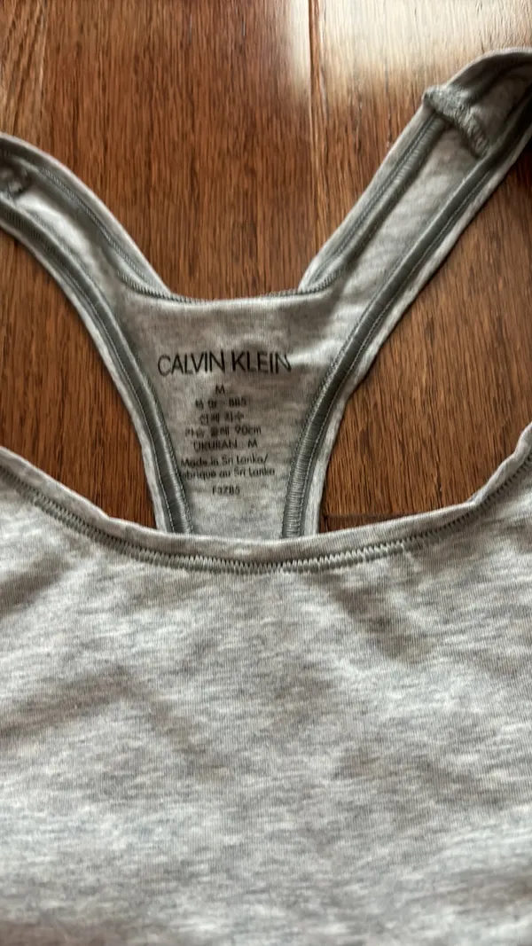 NWOT CALVIN KLEIN UNDERWEAR Unlined racer back Bra - medium - Image 3
