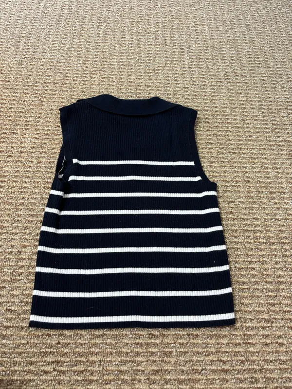 Old Navy Sweater Tank Top - Image 2