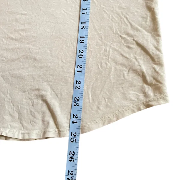 Lululemon Pastel Light Green T Shirt Women’s Size Small - Image 4
