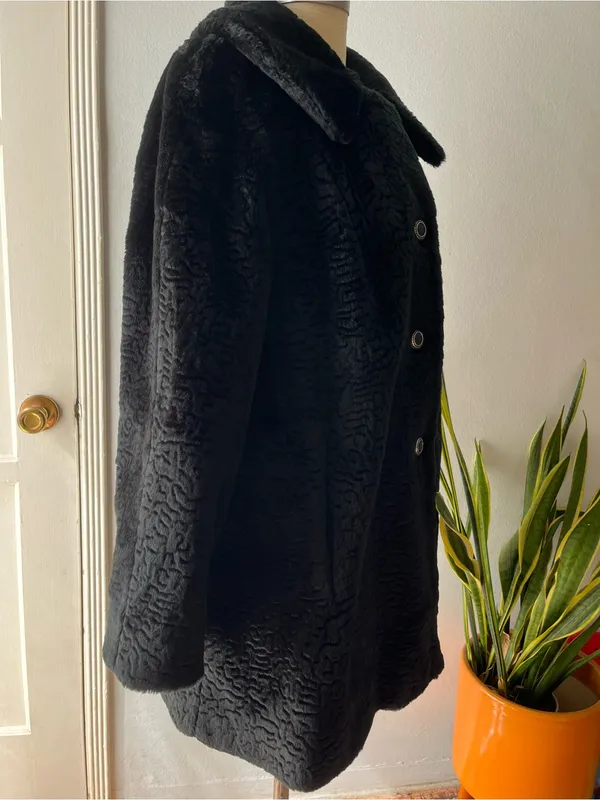 50’s Style Vintage Textured Faux Fur Swing Coat - Image 3