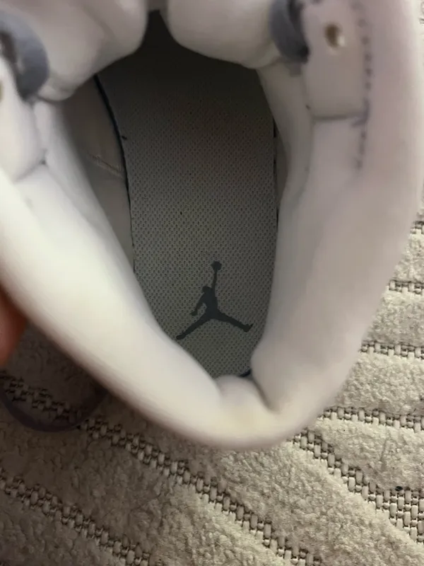 Nike Jordan Air 1 Mid Women’s - Image 12