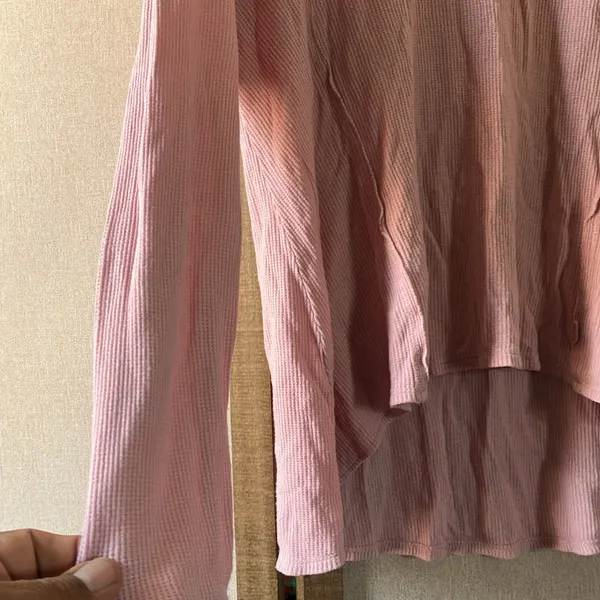 B.L.E.U. Soft Pink Top large - Image 3