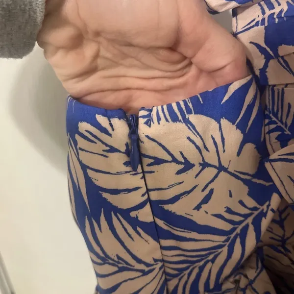 Will not take lessNWOT Anthropologie By Together Blue and Pink Leaf Print Blouse - Image 7