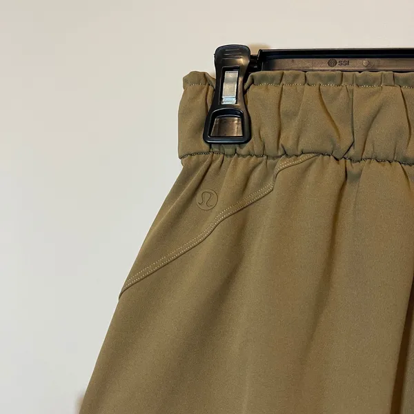 Lululemon Keep Moving Stretch High-Rise 7/8 Length Pant Olive Khaki Women's‎ 4 - Image 6