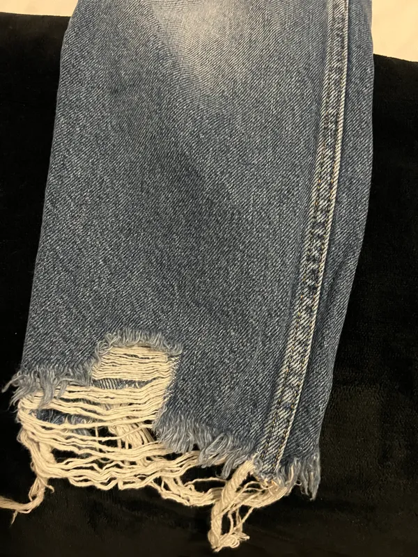 ZARA HIGH RISE BOYFRIEND JEANS - Image 2