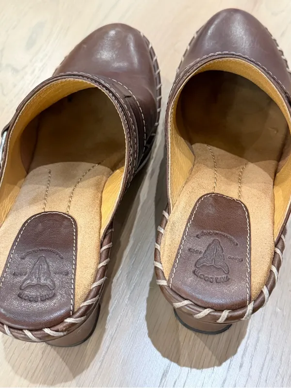 Frye Charlotte Brown Leather Mules - size 6 - Image 4