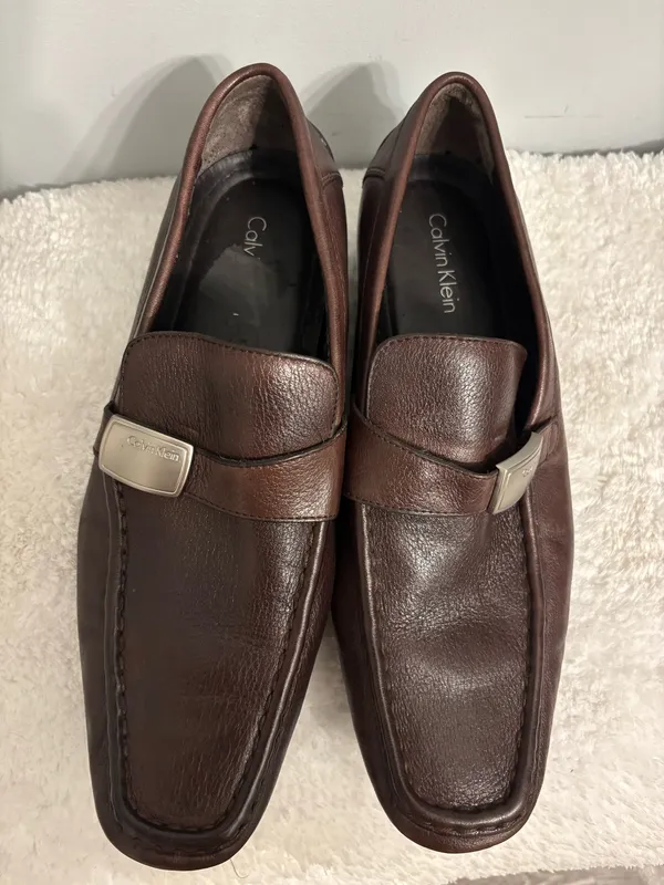 Calvin Klein slip on loafer all leather with emblem to side chocolate brown sz 8.5 casual or business  - Image 6