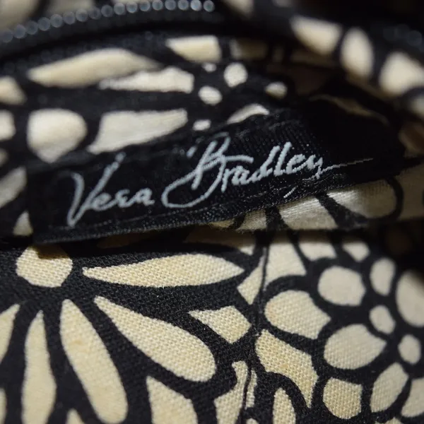 VERA BRADLEY SPECTATOR PURSE, MICROFIBER, BLACK, WHITE STITCHING, QUILTED - Image 10