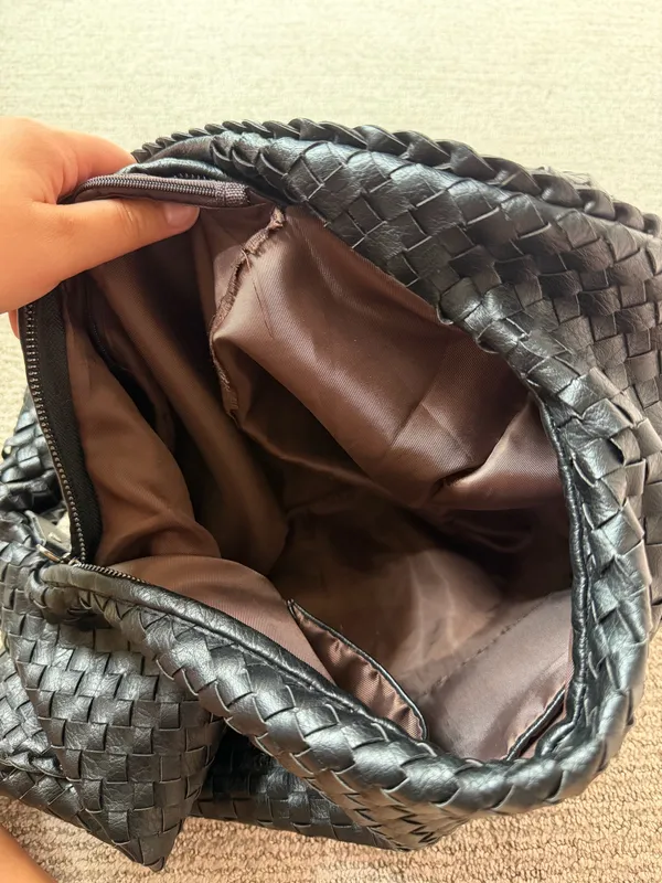Luxury woven shoulder bag Black - Image 3