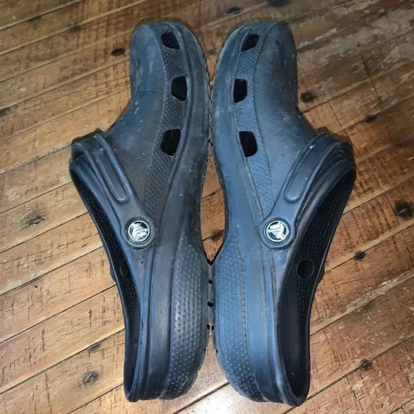 Crocs black rubber arch support ortho washable nursing clogs - Image 3
