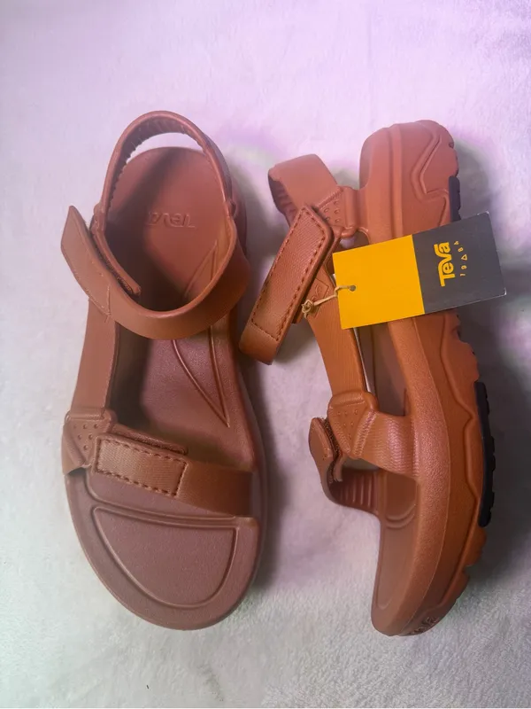 Teva Men's Tan Strap Sandals - Image 7