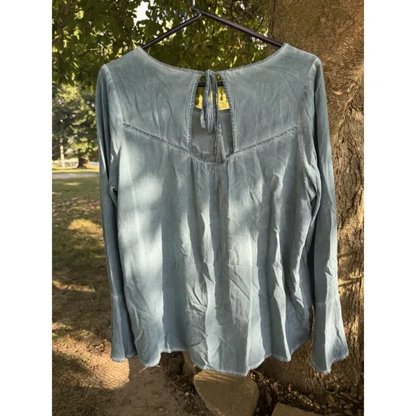 Altered State Women's Size M Rayon Embroidered‎ Tie Back Blouse Blue Size M - Image 8