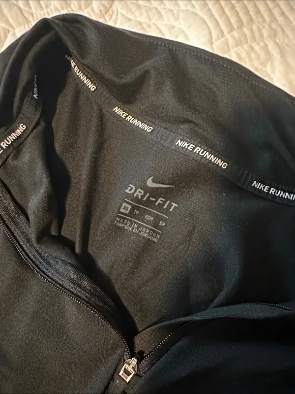 Nike Black Half-Zip Hoodie - Image 2
