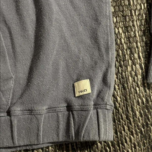 Vuori sunnyside half zip pullover - Image 4