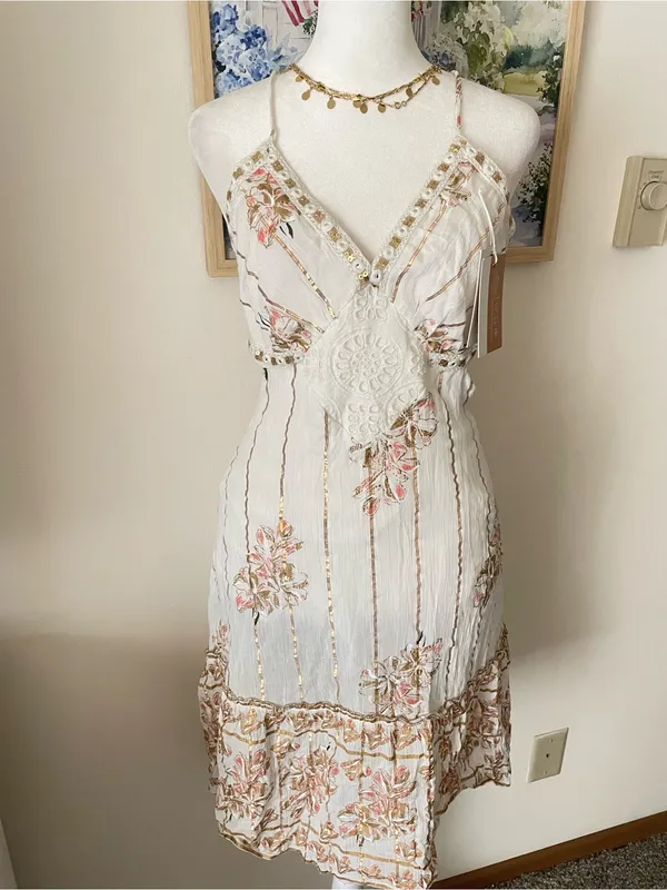 Ananta Metallic Floral Crochet Cutout Mirror Sequin Mini Dress Size L/XL New - Image 3