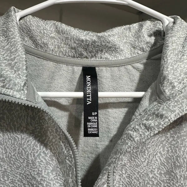 Mondetta Light Gray Patterned Pullover - Image 3