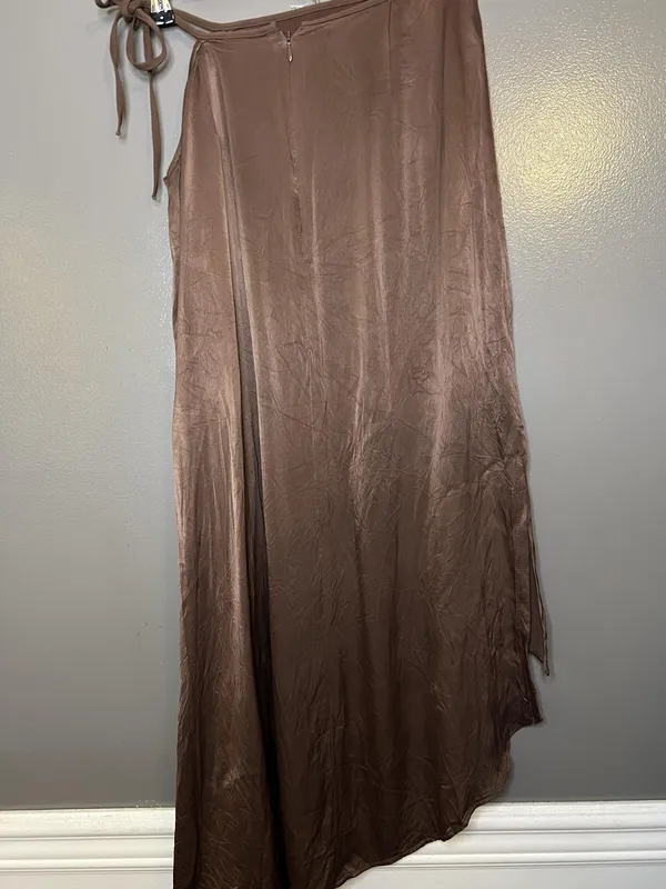 LPA Skirt Womens Medium Brown Satin Wrap Asymmetrical High Low Hem Long Lined - Image 4